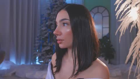 Amy Armstrong online show from 12-20-25, 08:05