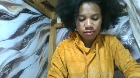 Snapshot of amyatche chatting on 06-27-26, 04:39 Amyatche online show from 06-27-26, 04:39