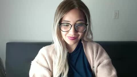 amycosplay99 online show from 02-23-25, 07:44