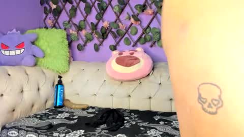 Snapshot of amydelahoz chatting on 09-19-25, 05:09 Amy Kamila online show from 09-19-25, 05:09