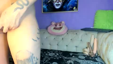 Snapshot of amydelahoz chatting on 11-27-25, 12:24 Amy Kamila online show from 11-27-25, 12:24