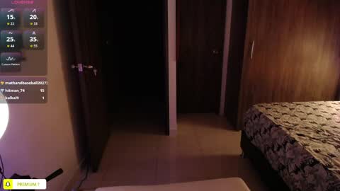 Snapshot of amyharlow_ chatting on 05-07-26, 11:43 Jenn online show from 05-07-26, 11:43