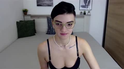 Snapshot of amylexy chatting on 12-06-24, 12:05 Hi there guys My pleasure in your hands pvt is open online show from 12-06-24, 12:05