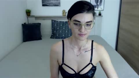 Snapshot of amylexy chatting on 01-06-25, 05:16 Hi there guys My pleasure in your hands pvt is open online show from 01-06-25, 05:16