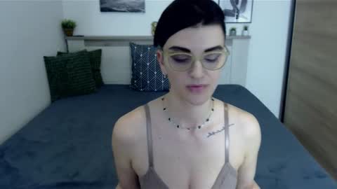 Snapshot of amylexy chatting on 02-28-25, 10:17 Hi there guys My pleasure in your hands pvt is open online show from 02-28-25, 10:17