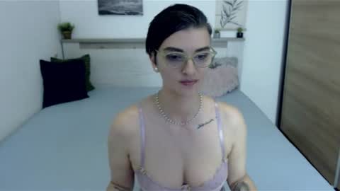 Hi there guys  My pleasure in your hands  pvt is open online show from 07-20-26, 07:16