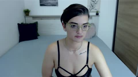 Hi there guys  My pleasure in your hands  pvt is open online show from 07-21-26, 07:27