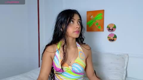 Snapshot of amymonroee chatting on 09-19-25, 08:27 Amy Monroe online show from 09-19-25, 08:27