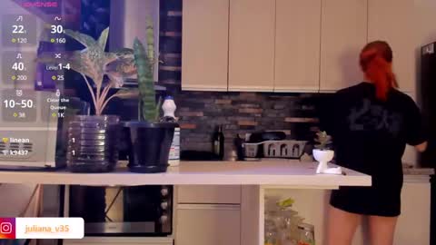 Amy online show from 12-06-24, 09:24