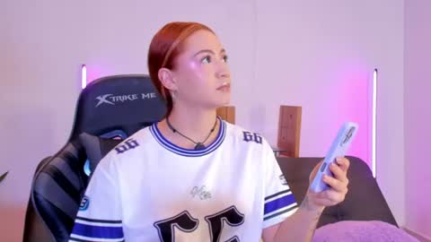 Amy online show from 06-25-26, 05:06