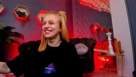 Snapshot of amyriderr chatting on 03-14-26, 09:53 amyriderr online show from 03-14-26, 09:53