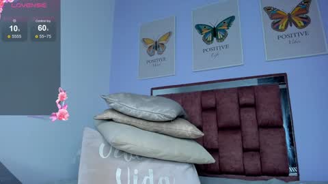 Amy online show from 02-01-25, 01:44