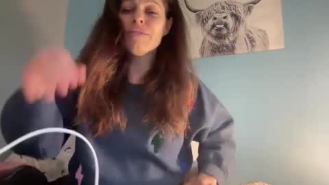 Amy Smilez online show from 12-10-24, 03:22