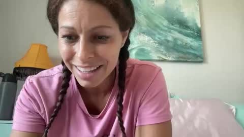 Amy Smilez online show from 04-02-26, 01:09