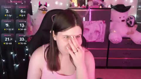 amyvibes online show from 10-22-25, 08:41