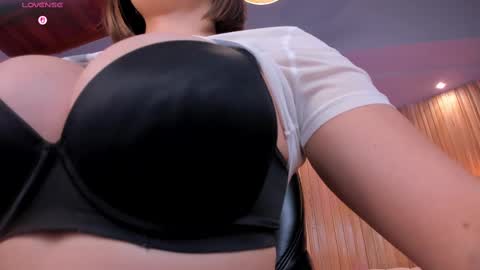 AMY WALKER online show from 03-02-25, 01:16