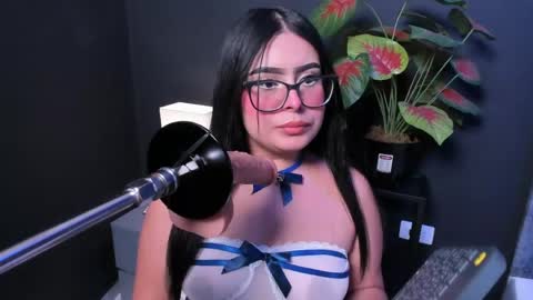 amywhitte_ online show from 04-16-26, 03:51