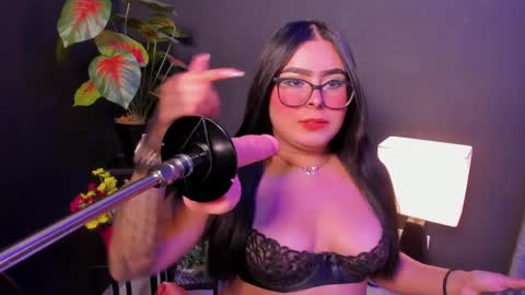 amywhitte_ online show from 05-06-26, 03:46