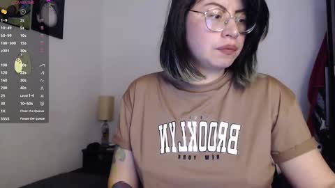 Amy online show from 01-04-25, 04:12