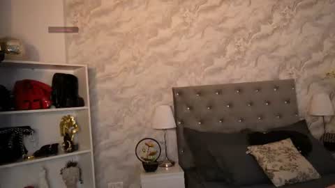 AmyDiamond online show from 06-21-26, 06:43