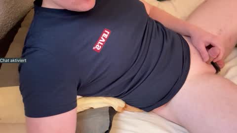 an0nym0us_usr online show from 10-25-25, 04:02