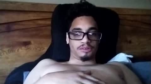 Snapshot of an377432 chatting on 02-22-25, 03:03 an377432 online show from 02-22-25, 03:03