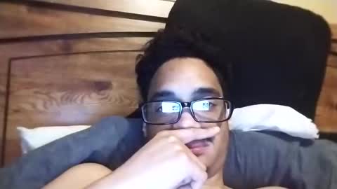 Snapshot of an377432 chatting on 02-23-25, 01:24 an377432 online show from 02-23-25, 01:24