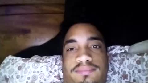 Snapshot of an377432 chatting on 03-05-25, 01:28 an377432 online show from 03-05-25, 01:28