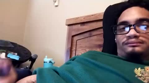 Snapshot of an377432 chatting on 03-08-25, 04:50 an377432 online show from 03-08-25, 04:50