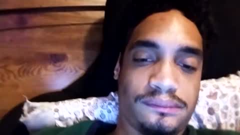 Snapshot of an377432 chatting on 03-09-25, 01:04 an377432 online show from 03-09-25, 01:04