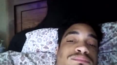 Snapshot of an377432 chatting on 03-11-25, 01:12 an377432 online show from 03-11-25, 01:12