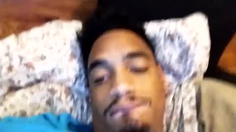 Snapshot of an377432 chatting on 09-08-25, 05:01 an377432 online show from 09-08-25, 05:01