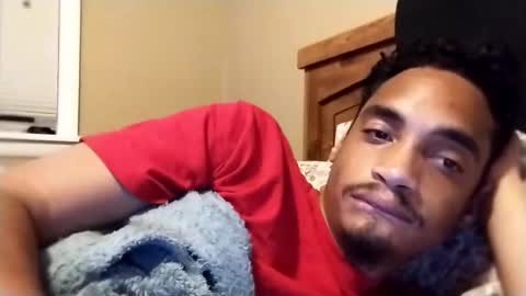 Snapshot of an377432 chatting on 09-22-25, 02:13 an377432 online show from 09-22-25, 02:13