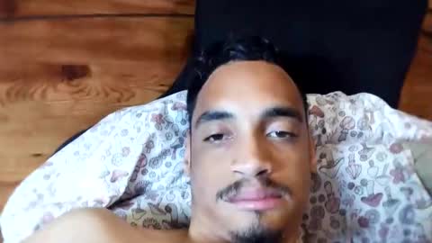 Snapshot of an377432 chatting on 10-27-25, 08:57 an377432 online show from 10-27-25, 08:57