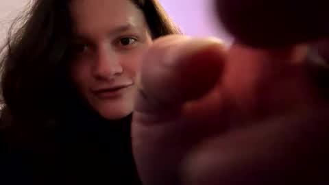 Snapshot of an_e333 chatting on 11-13-25, 09:03 an_e333 online show from 11-13-25, 09:03