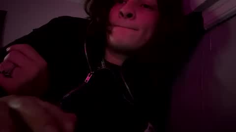 Snapshot of an_e333 chatting on 11-17-25, 05:46 an_e333 online show from 11-17-25, 05:46