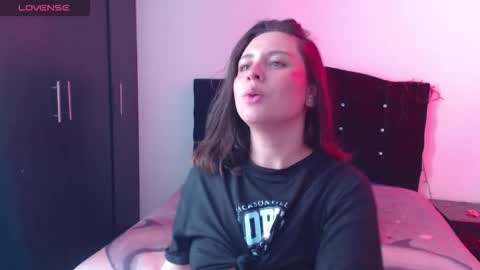 ana_arms_ online show from 02-24-26, 03:21