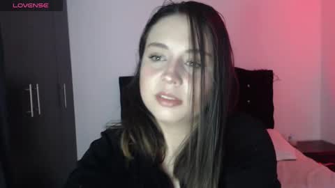 Snapshot of ana_arms_ chatting on 03-19-26, 04:22 ana_arms_ online show from 03-19-26, 04:22