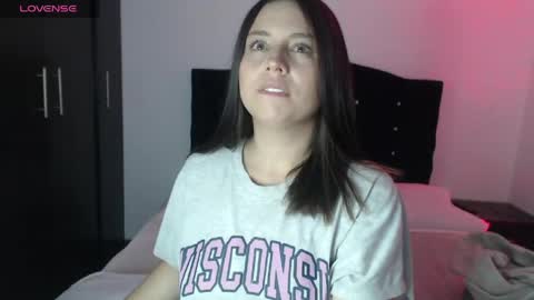 Snapshot of ana_arms_ chatting on 04-27-26, 05:55 ana_arms_ online show from 04-27-26, 05:55