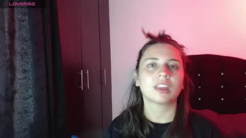 Snapshot of ana_arms_ chatting on 05-25-26, 06:25 ana_arms_ online show from 05-25-26, 06:25