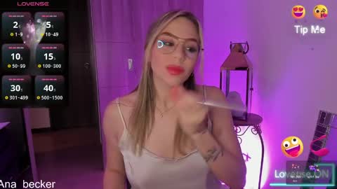 Snapshot of ana_becker1 chatting on 04-12-26, 03:11 Ana online show from 04-12-26, 03:11