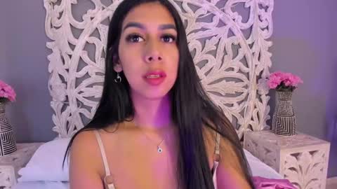 Ana Gonzalez online show from 05-09-26, 08:25