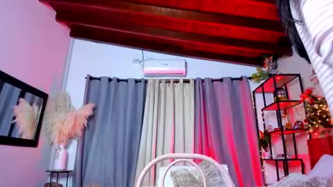 ana_grecco online show from 11-28-25, 08:39