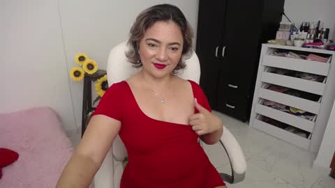 Snapshot of ana_hotmilf chatting on 12-07-24, 08:33 Ana online show from 12-07-24, 08:33