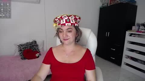 Snapshot of ana_hotmilf chatting on 12-25-24, 01:31 Ana online show from 12-25-24, 01:31