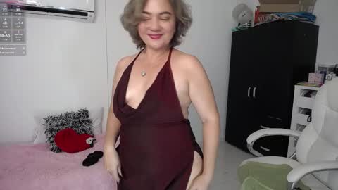 Snapshot of ana_hotmilf chatting on 12-26-24, 12:36 Ana online show from 12-26-24, 12:36