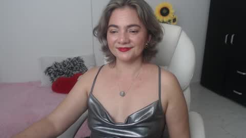 Snapshot of ana_hotmilf chatting on 01-01-25, 12:11 Ana online show from 01-01-25, 12:11
