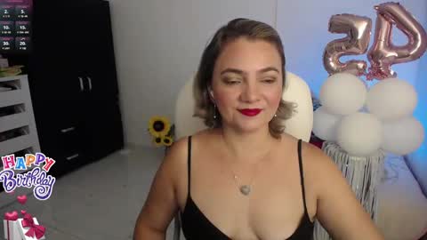 Snapshot of ana_hotmilf chatting on 01-12-25, 11:36 Ana online show from 01-12-25, 11:36