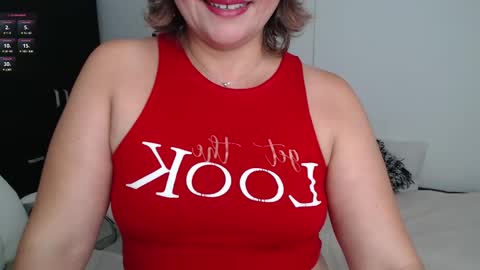 Snapshot of ana_hotmilf chatting on 02-01-25, 01:30 Ana online show from 02-01-25, 01:30