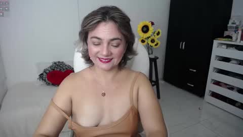 Snapshot of ana_hotmilf chatting on 03-09-25, 11:25 Ana online show from 03-09-25, 11:25